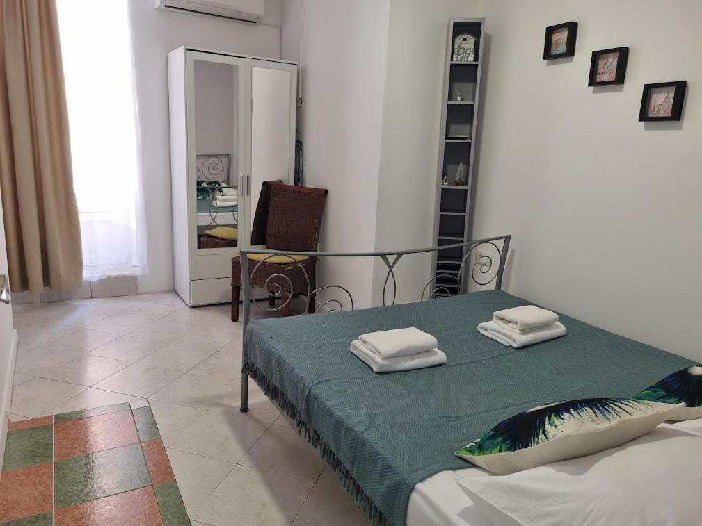 Guesthouse Lion Split Bagian luar foto