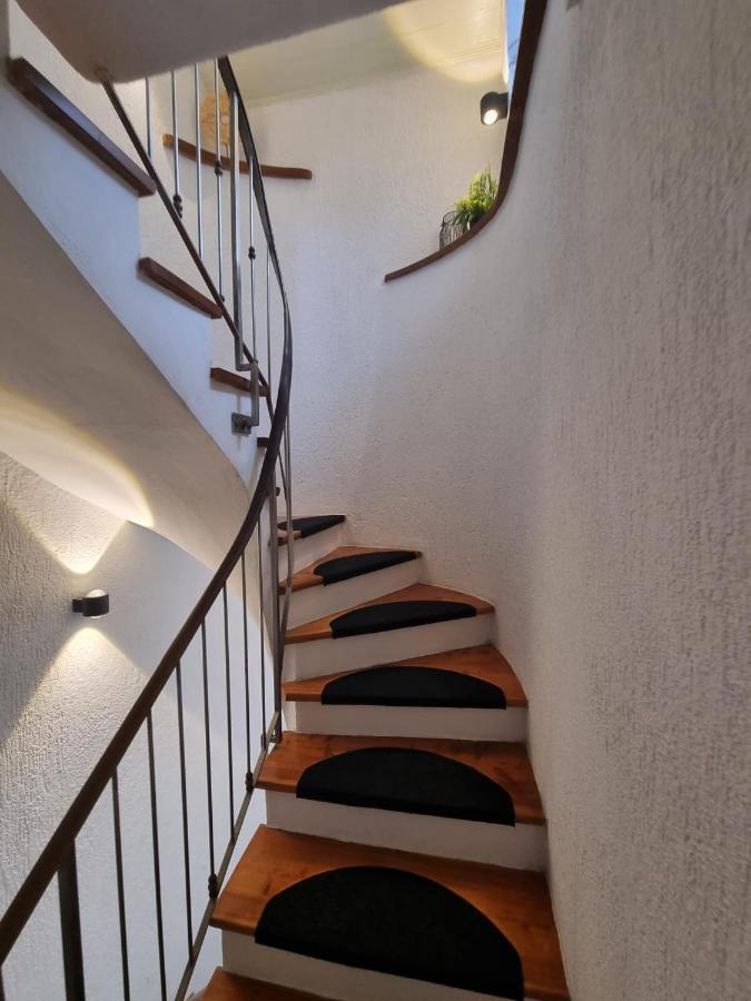Guesthouse Lion Split Bagian luar foto