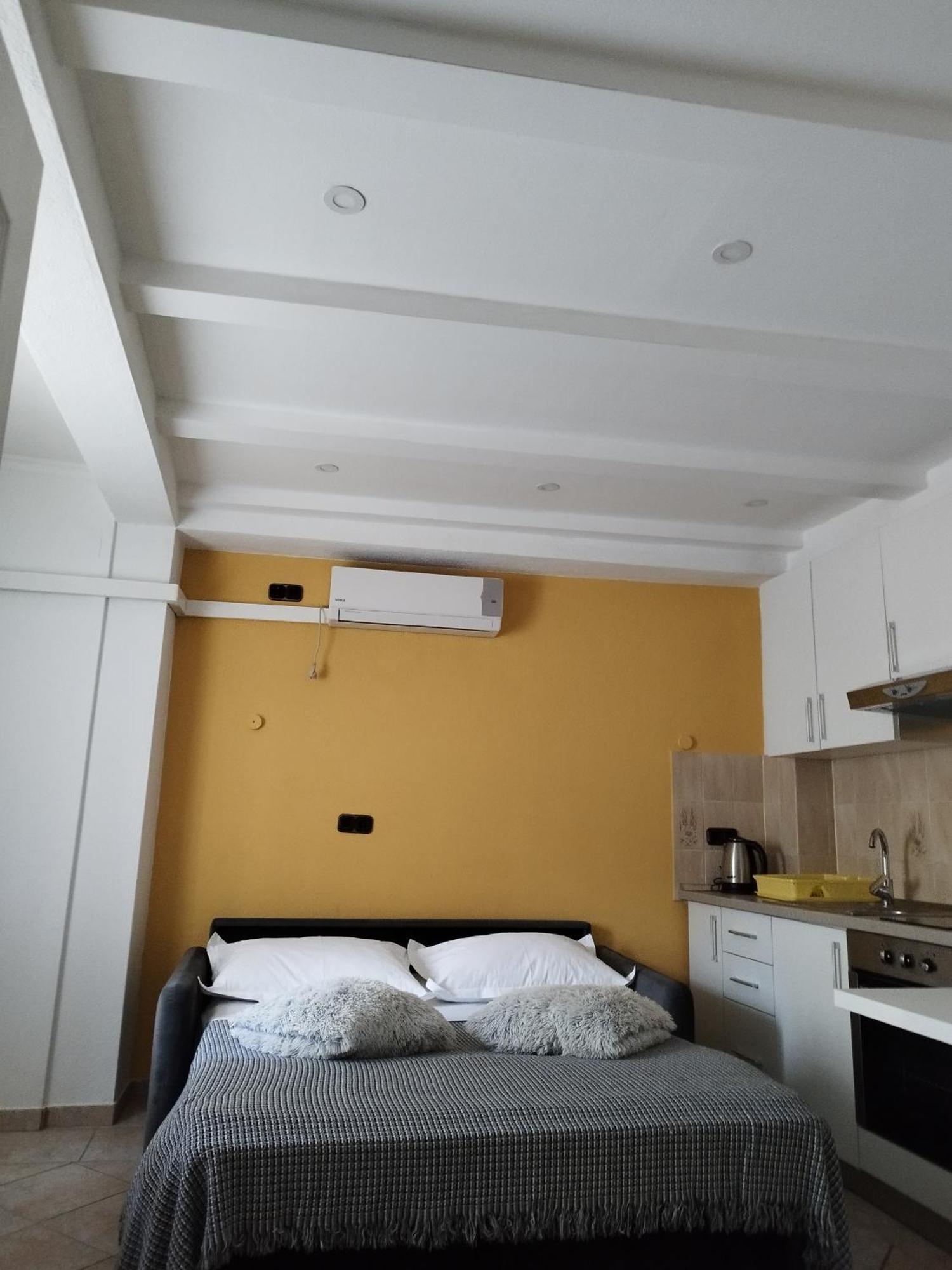 Guesthouse Lion Split Bagian luar foto